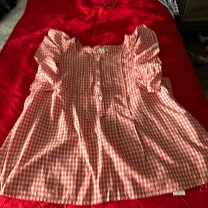 Woman's checkard summer top.  Slightly worn but in very good condition.